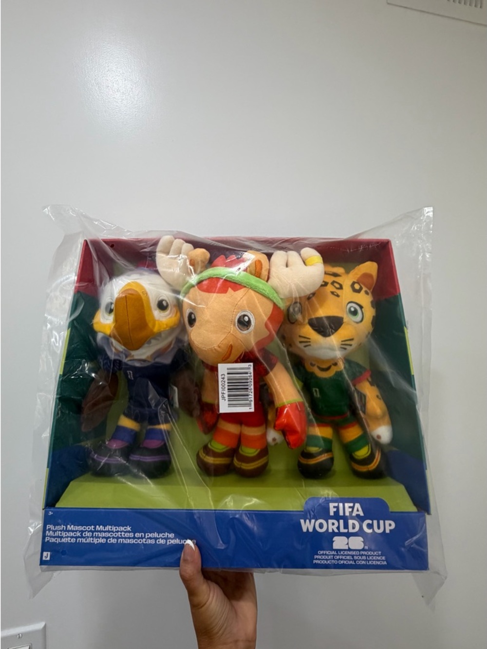 Mascot Plush Multipack - Colorful (Red, Yellow, Green)